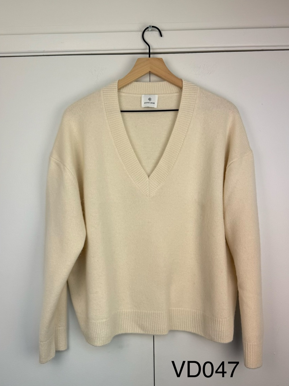 ANINE BING Lee Sweater Cream Cashmere V-Neck Size L